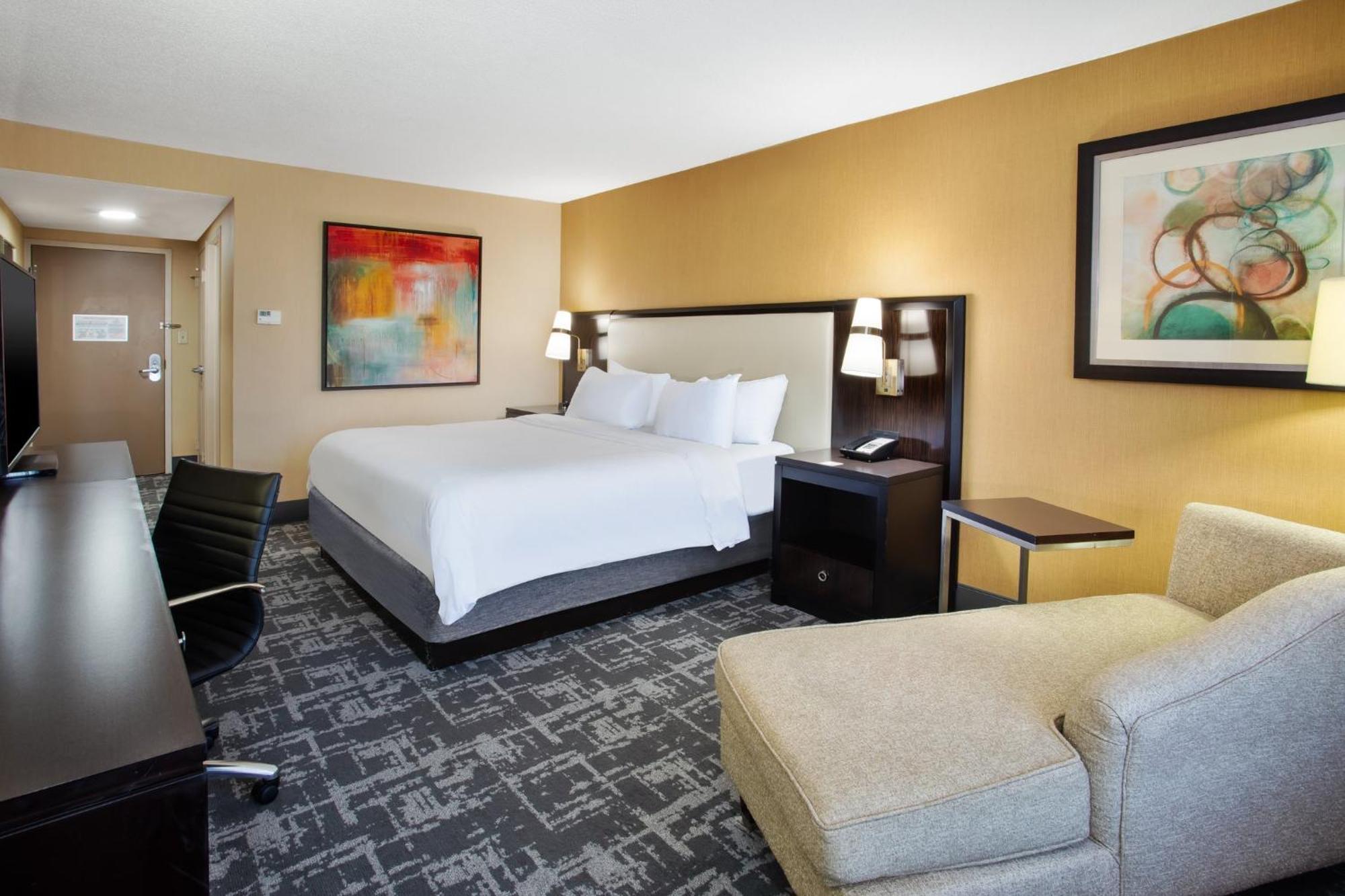 Crowne Plaza Greenville By Ihg Екстер'єр фото