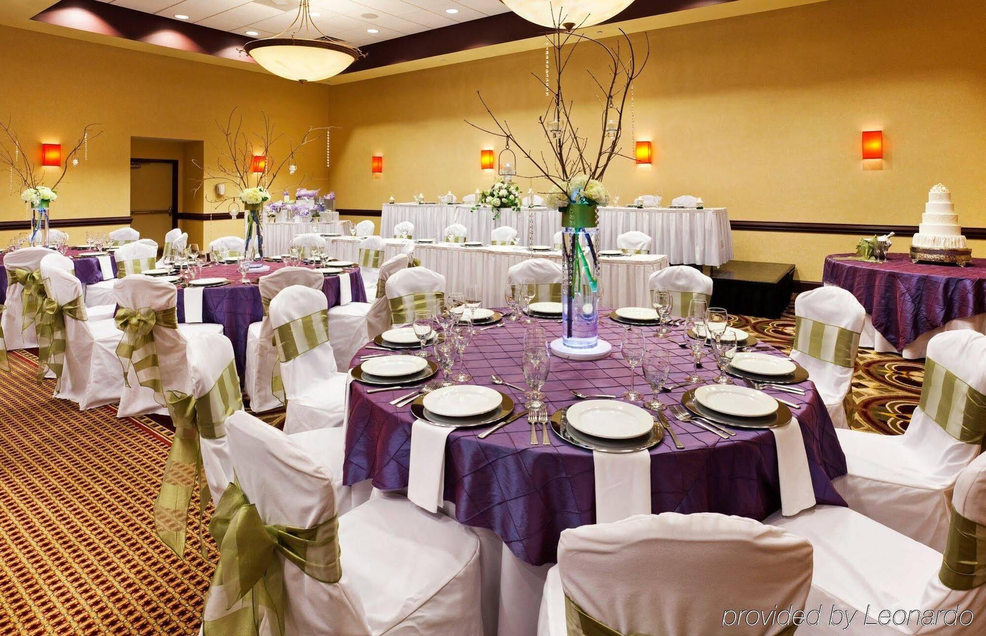 Crowne Plaza Greenville By Ihg Екстер'єр фото